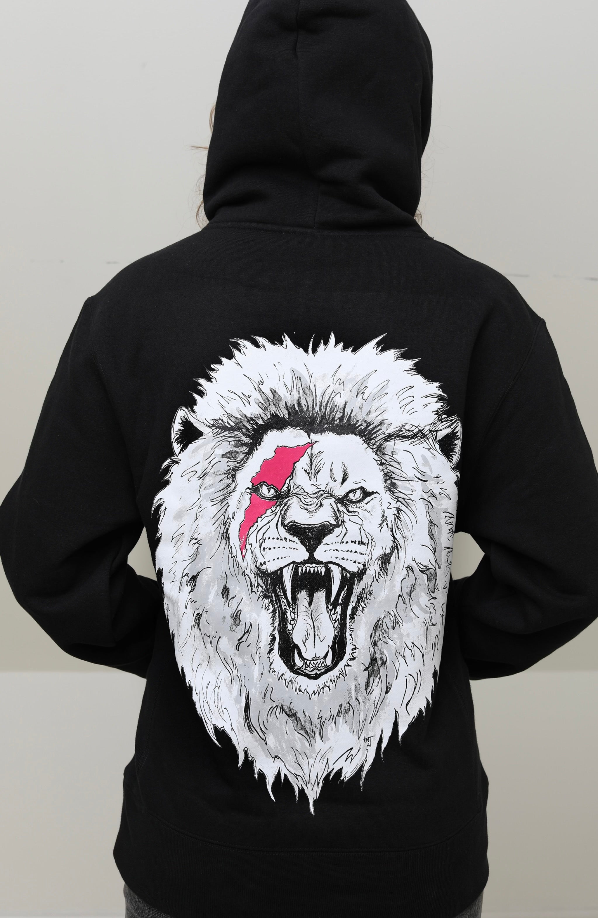 White shop lion hoodie