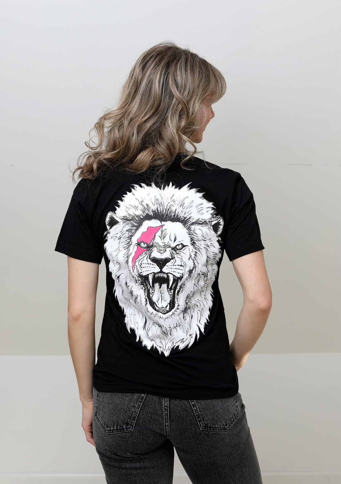 Pink lion shop shirt